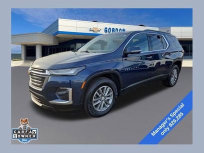 Used 2023 Chevrolet Traverse LT