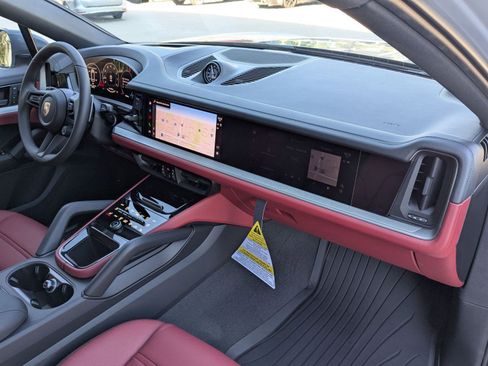 New 2026 Porsche Cayenne Coupe image 26