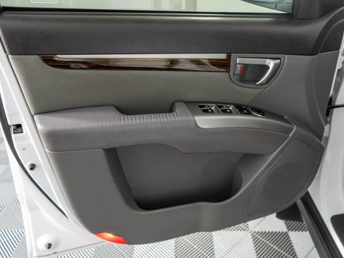 Used 2011 Hyundai Santa Fe GLS AWD/4WD image 19