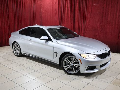 Used 2016 BMW 435i Coupe w/ M Sport Package RWD image 2