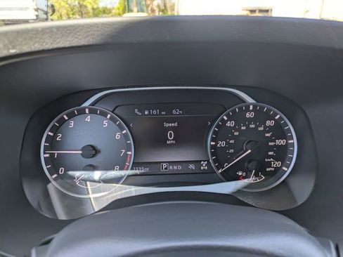 Used 2025 Nissan Frontier SV AWD/4WD image 18
