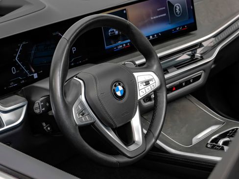 Used 2025 BMW X7 xDrive40i image 20