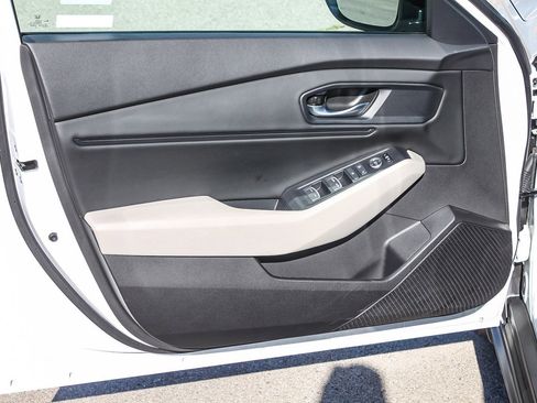 Certified 2025 Honda Accord SE image 22