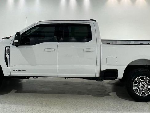 Used 2024 Ford F250 Lariat image 2