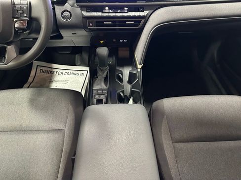 Used 2025 Toyota Camry LE image 39