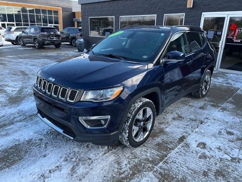 Certified 2019 Jeep Compass Limited image 3