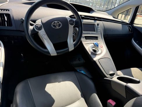 Used 2012 Toyota Prius Four image 13