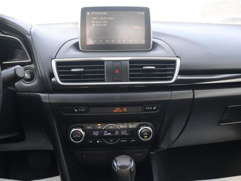 Used 2014 MAZDA MAZDA3 i Grand Touring image 30