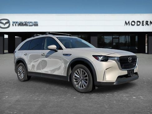 Used 2024 MAZDA CX-90 Plug-In Hybrid w/ Preferred AWD/4WD image 3