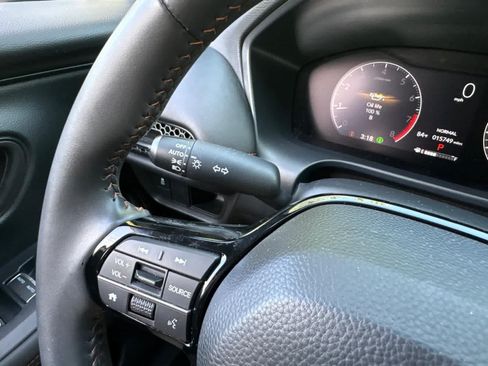 Used 2024 Honda HR-V Sport image 19