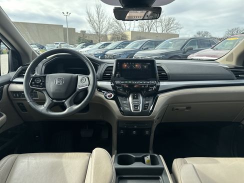 Certified 2023 Honda Odyssey Touring image 21