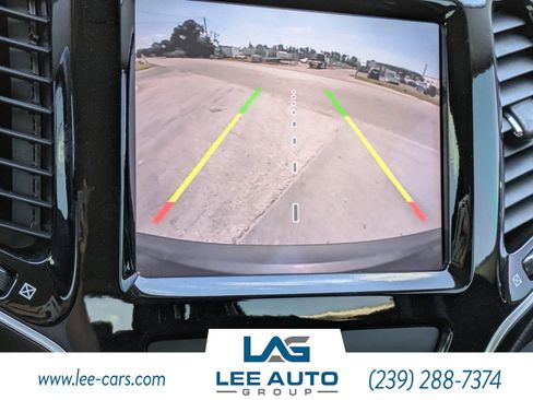 Used 2019 Jeep Cherokee Limited image 26