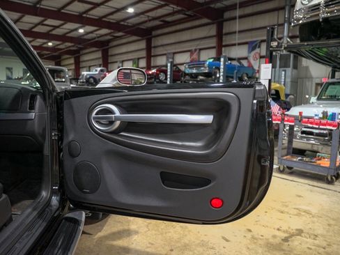 Used 2005 Chevrolet SSR LS 2dr Regular Cab Convertible w/ Preferred Equipment Group image 36