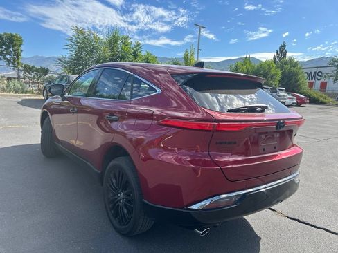 Used 2023 Toyota Venza Nightshade AWD/4WD image 13