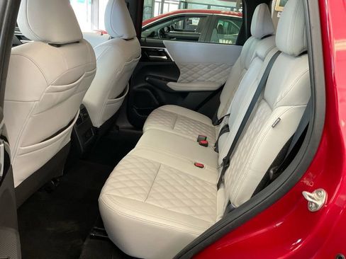 Used 2022 Mitsubishi Outlander SEL image 22