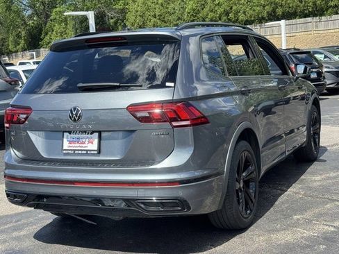 Used 2023 Volkswagen Tiguan SE R-Line AWD/4WD image 18