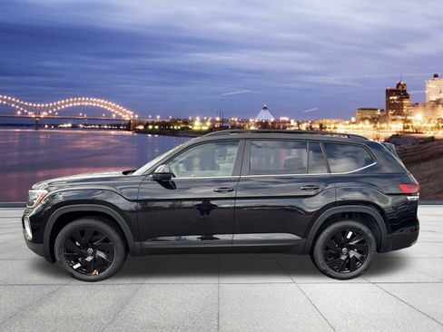 New 2026 Volkswagen Atlas SE image 2