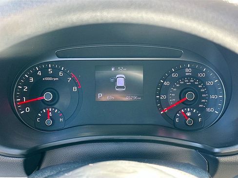 Used 2022 Kia Soul LX image 12