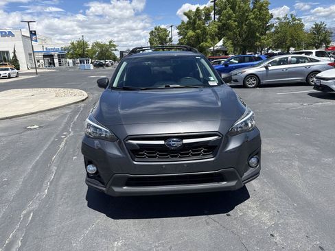 Used 2020 Subaru Crosstrek 2.0i Premium AWD/4WD image 2