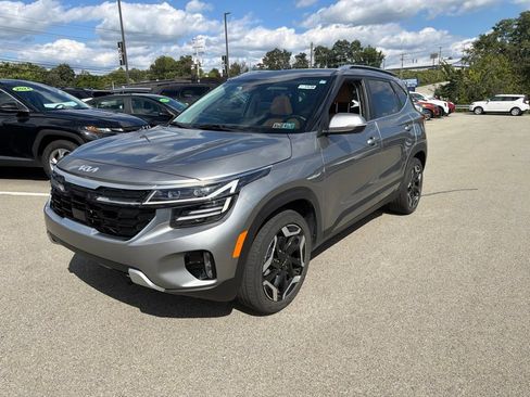 Certified 2024 Kia Seltos SX w/ SX Sunroof Package AWD/4WD image 3