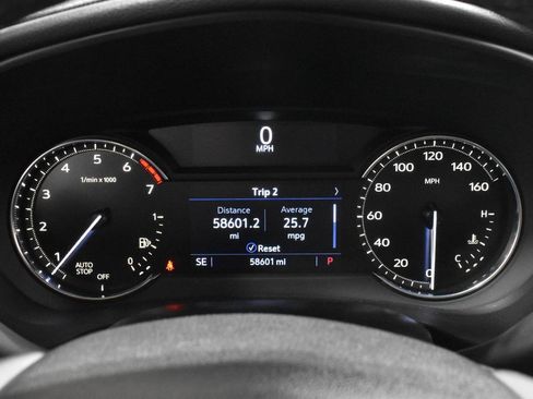 Used 2020 Cadillac XT4 Premium Luxury FWD image 24