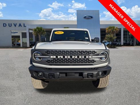 New 2025 Ford Bronco Badlands w/ Sasquatch Package AWD/4WD image 9