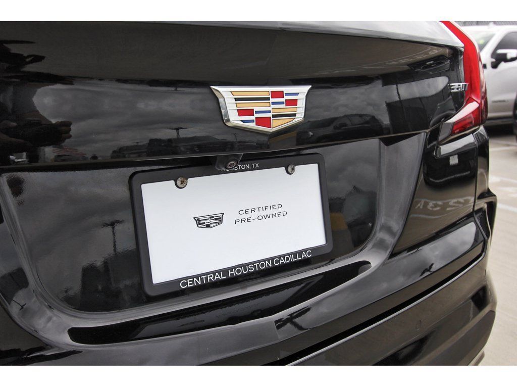 Certified 2025 Cadillac XT4 Premium Luxury FWD image 30