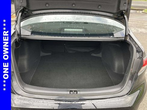 Used 2025 Toyota Corolla LE FWD image 11