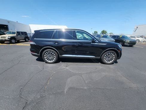 Used 2021 Lincoln Aviator Reserve w/ Equipment Group 201A AWD/4WD image 12