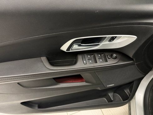 Used 2016 Chevrolet Equinox LTZ w/ Enhanced Convenience Package AWD/4WD image 11