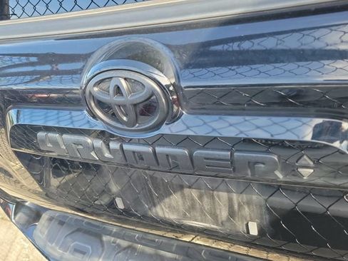 Used 2024 Toyota 4Runner SR5 Premium w/ Moonroof Package AWD/4WD image 4