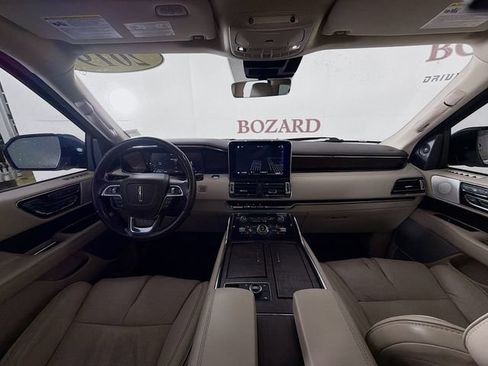 Used 2019 Lincoln Navigator Reserve AWD/4WD image 27
