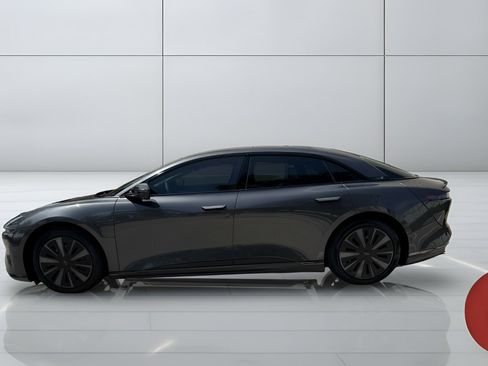 Used 2025 Lucid Air Pure RWD image 3