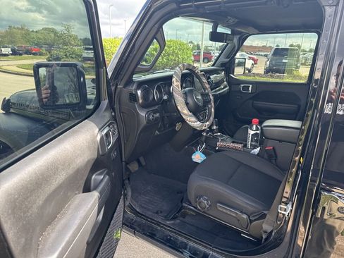 Used 2022 Jeep Wrangler Unlimited Sport AWD/4WD image 5