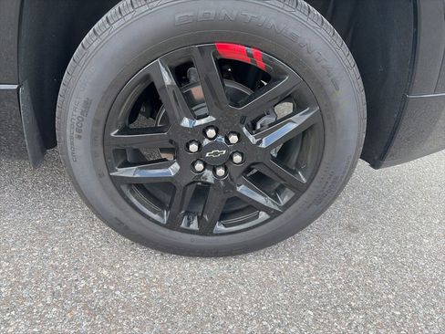 Used 2023 Chevrolet Traverse Premier w/ Redline Edition image 8