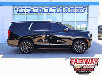 Used 2023 GMC Yukon SLT w/ SLT Premium Package