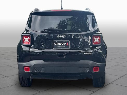 Used 2020 Jeep Renegade Latitude w/ Popular Equipment Group FWD image 5