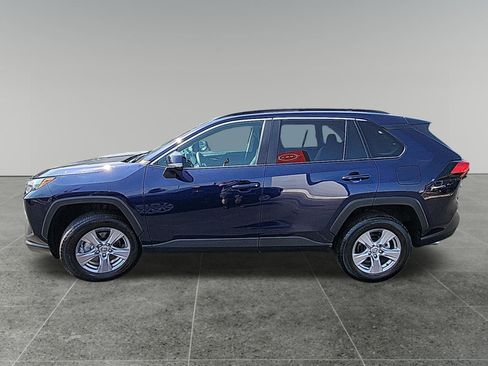 Used 2025 Toyota RAV4 XLE AWD/4WD image 4