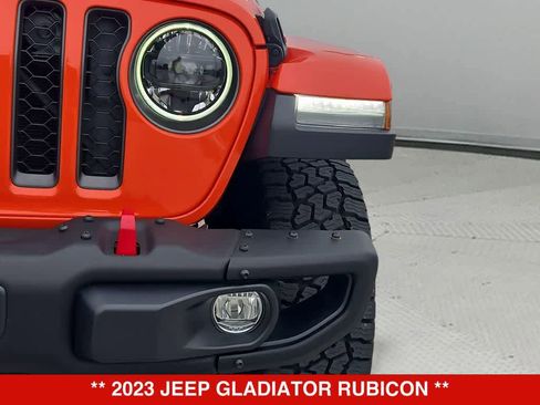 Used 2023 Jeep Gladiator Rubicon w/ LED Lighting Group AWD/4WD image 11