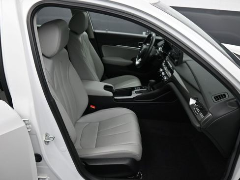 Certified 2025 Acura Integra image 24