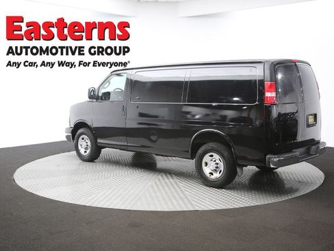 Used 2016 Chevrolet Express 2500 image 60