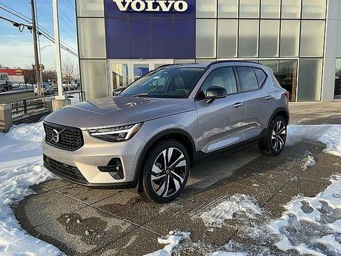 New 2026 Volvo XC40 B5 Ultra w/ Climate Package AWD/4WD image 3