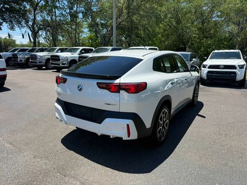 Used 2026 BMW X2 xDrive28i AWD/4WD image 11