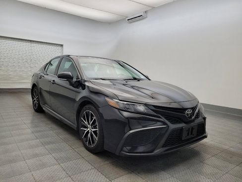 Used 2022 Toyota Camry SE image 13