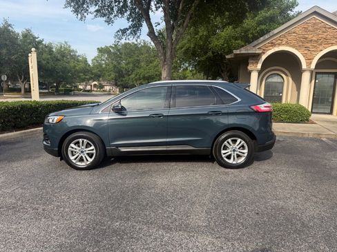 Used 2019 Ford Edge SEL w/ Equipment Group 201A FWD image 2