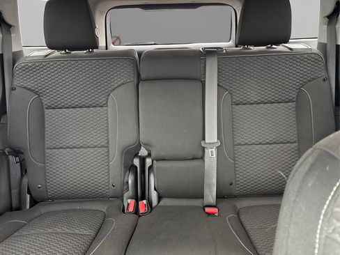 Used 2019 GMC Acadia SLE image 18