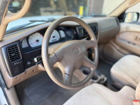 Used 2003 Toyota Tacoma 2WD Xtracab image 16