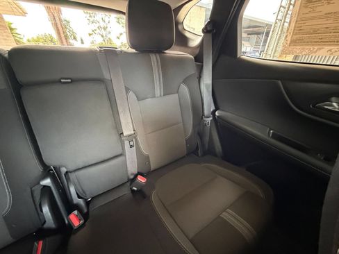 Used 2025 Chevrolet Blazer LT FWD image 36