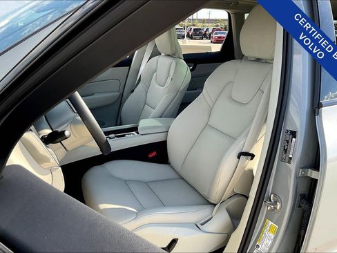 Certified 2025 Volvo XC60 T8 Plus w/ Protection Package Premier image 33