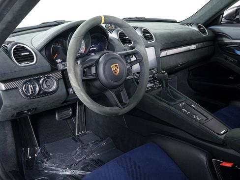 Used 2023 Porsche 718 Cayman GT4 RS RWD image 5